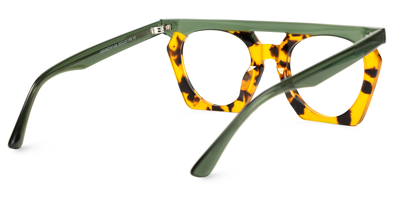 Machado Aviator Two-Tone Glasses3